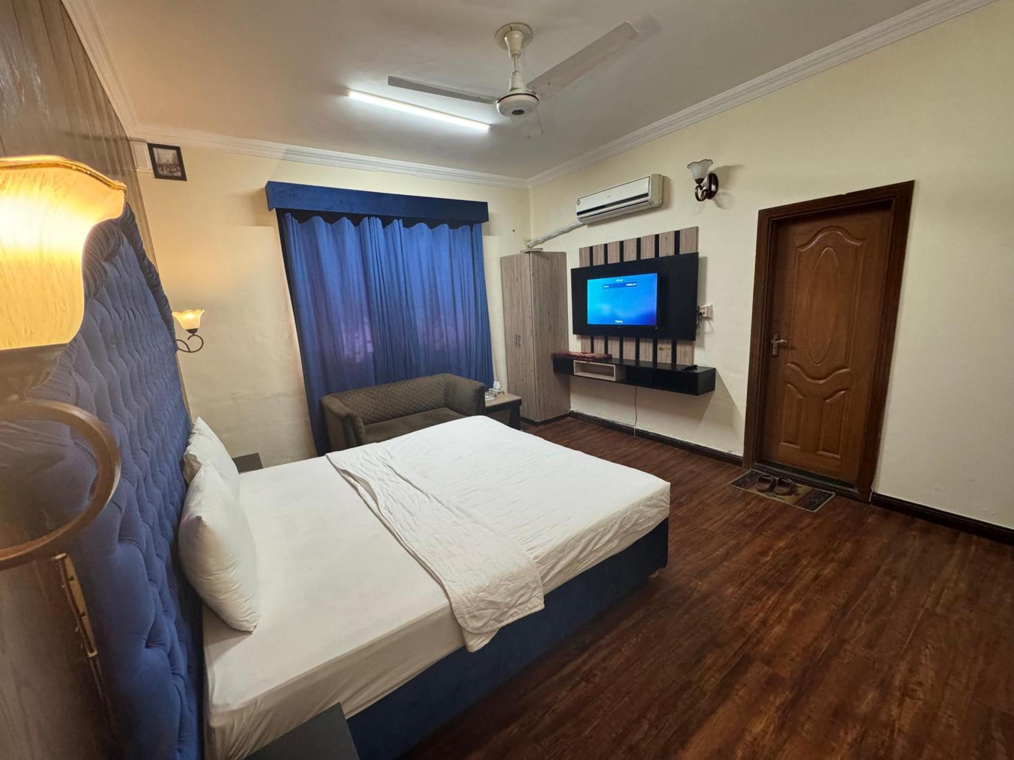 Orbit Residency F-7 Islamabad Exterior foto